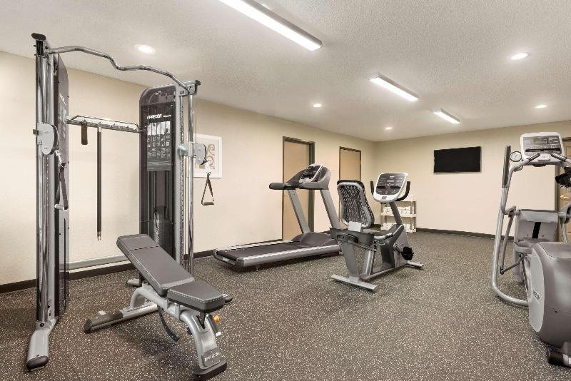 Country Inn Suites By Radisson Platteville Wi image