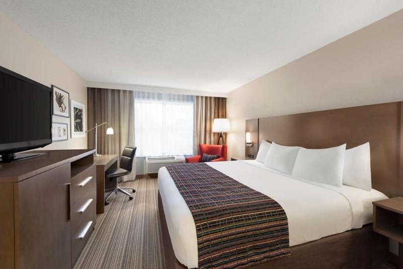Country Inn Suites By Radisson Platteville Wi image