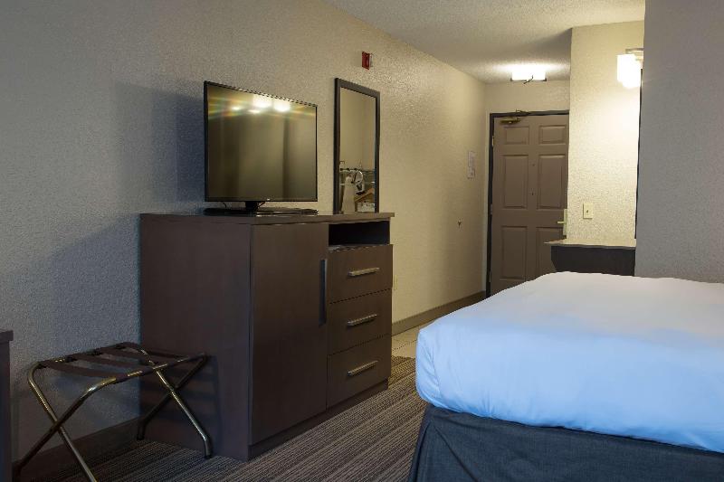Country Inn Suites By Radisson Platteville Wi image