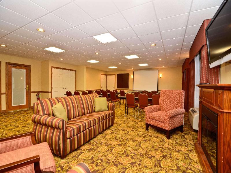Country Inn Suites By Radisson Stevens Point Wi image
