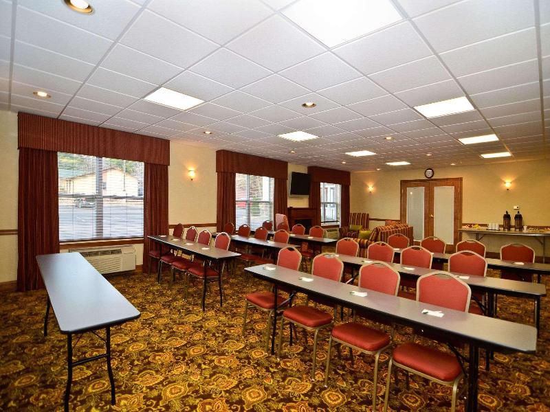 Country Inn Suites By Radisson Stevens Point Wi image