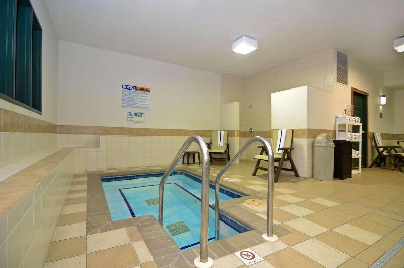 Country Inn Suites By Radisson Stevens Point Wi image