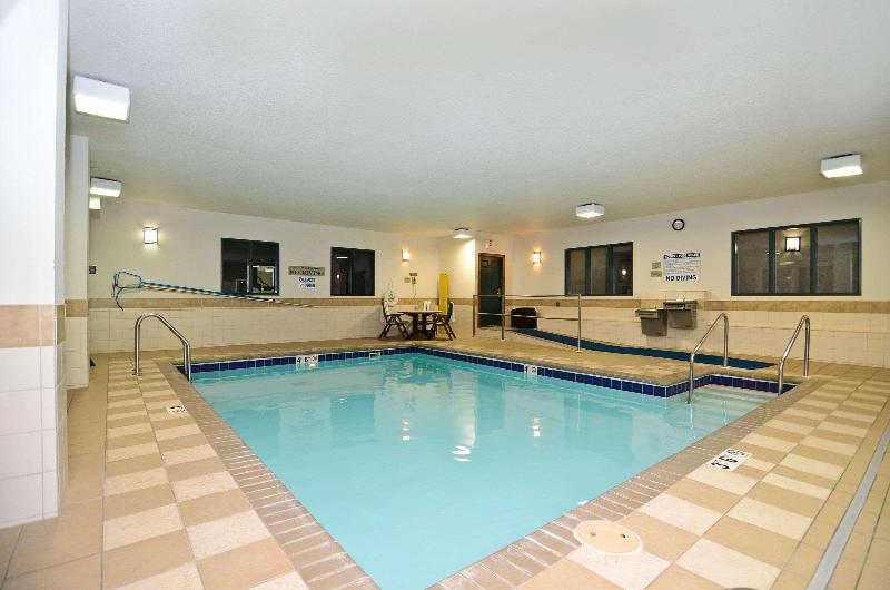Country Inn Suites By Radisson Stevens Point Wi image
