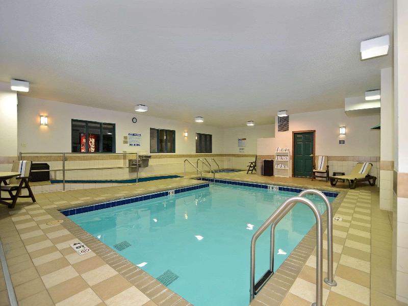 Country Inn Suites By Radisson Stevens Point Wi image