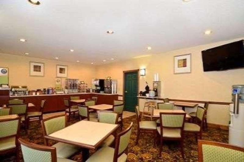 Country Inn Suites By Radisson Stevens Point Wi image