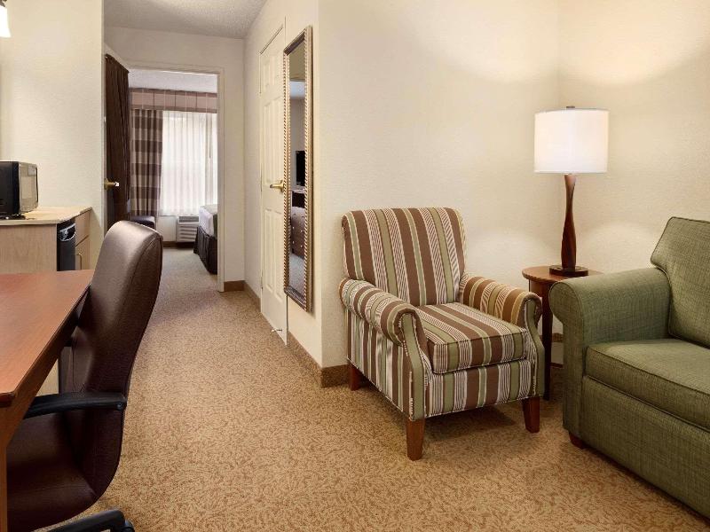 Country Inn Suites By Radisson Stevens Point Wi image