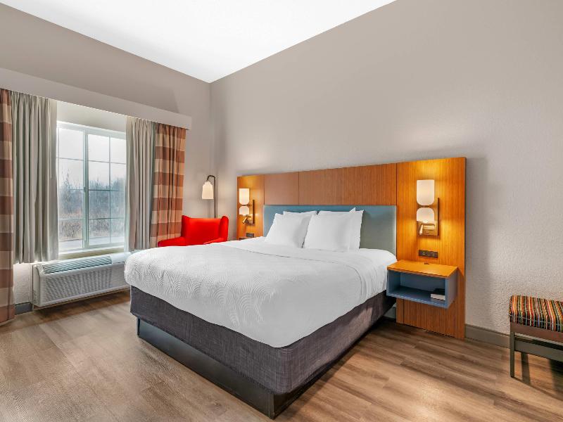 Country Inn Suites By Radisson West Bend Wi image