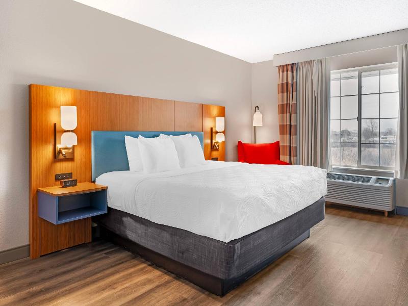 Country Inn Suites By Radisson West Bend Wi image