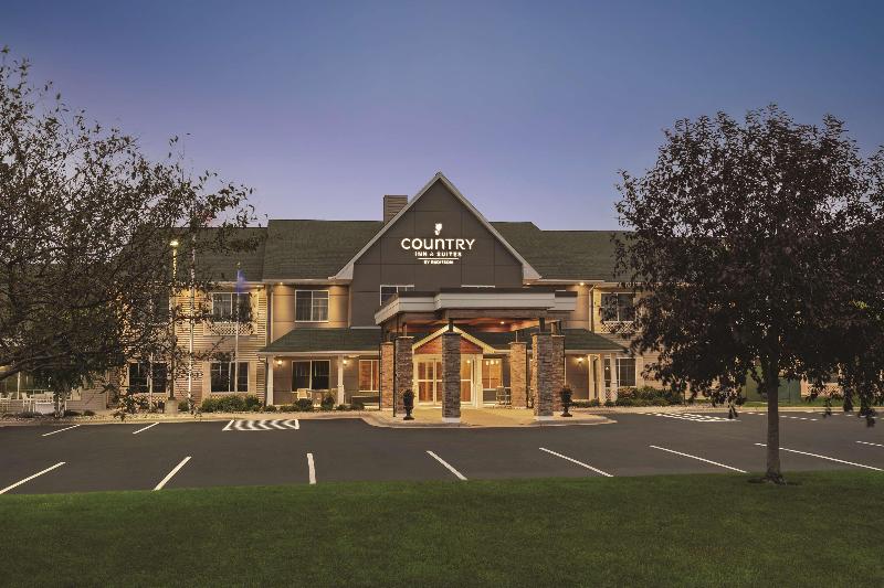 Country Inn Suites By Radisson Willmar Mn image