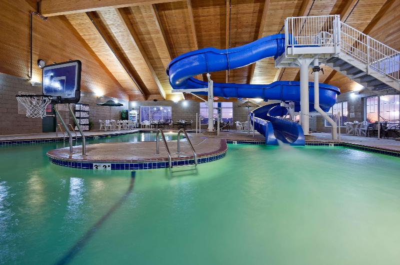 Country Inn Suites By Radisson Willmar Mn image