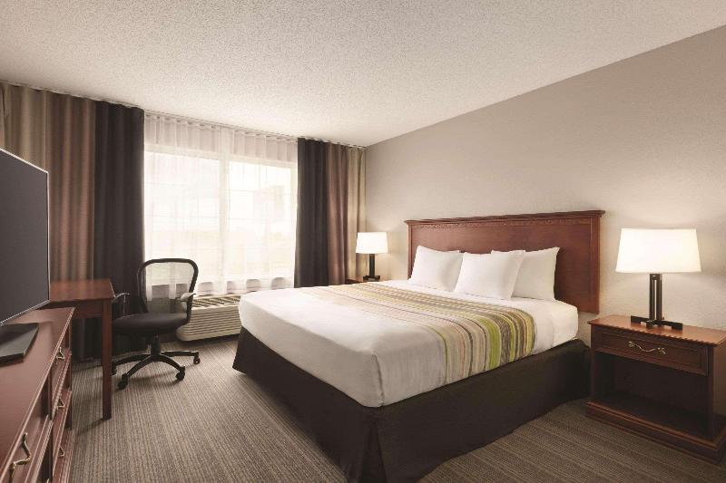 Country Inn Suites By Radisson Willmar Mn image