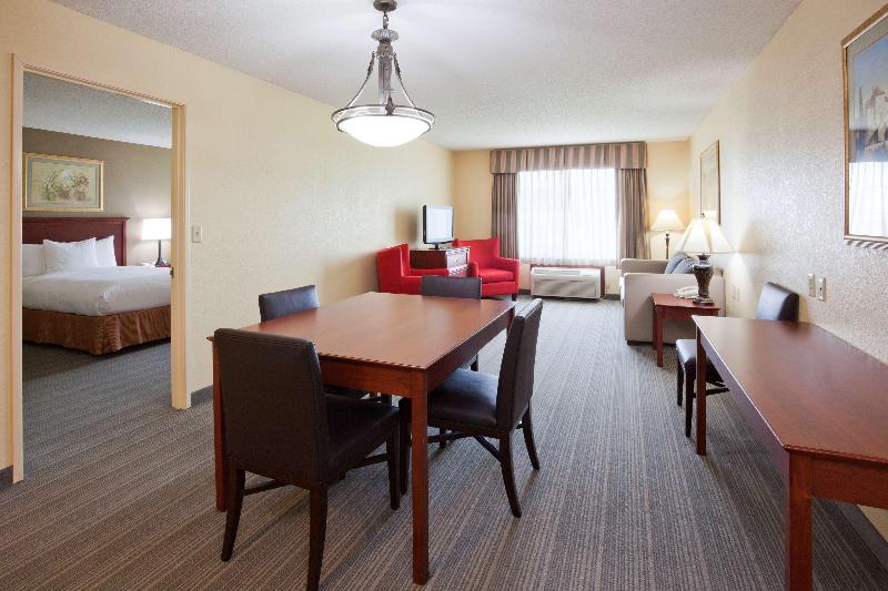Country Inn Suites By Radisson Willmar Mn image