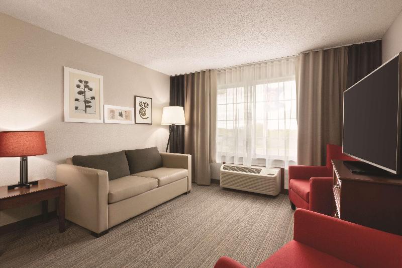 Country Inn Suites By Radisson Willmar Mn image