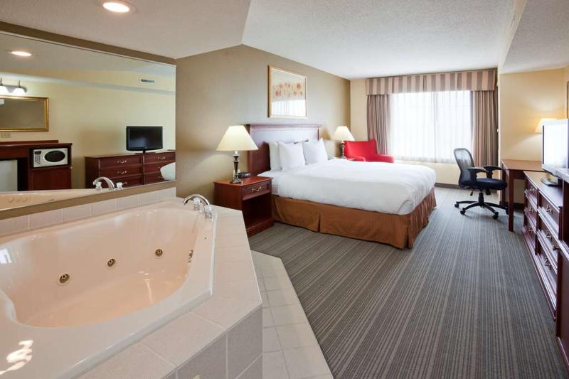 Country Inn Suites By Radisson Willmar Mn image