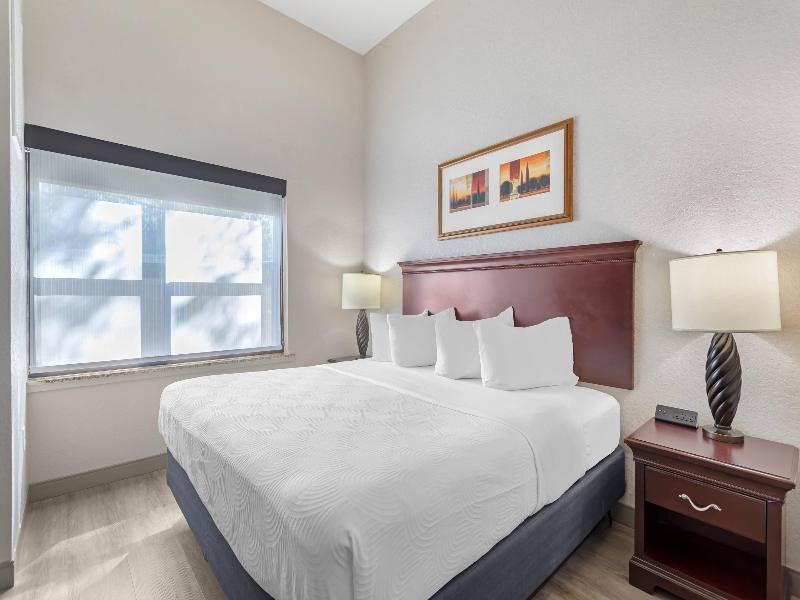 Country Inn & Suites by Radisson, Jacksonville Wes image