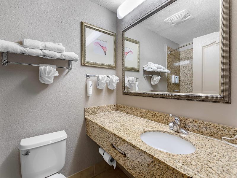 Country Inn & Suites by Radisson, Jacksonville Wes image