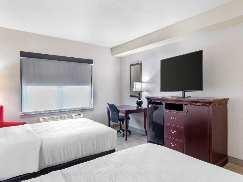 Country Inn & Suites by Radisson, Jacksonville Wes image