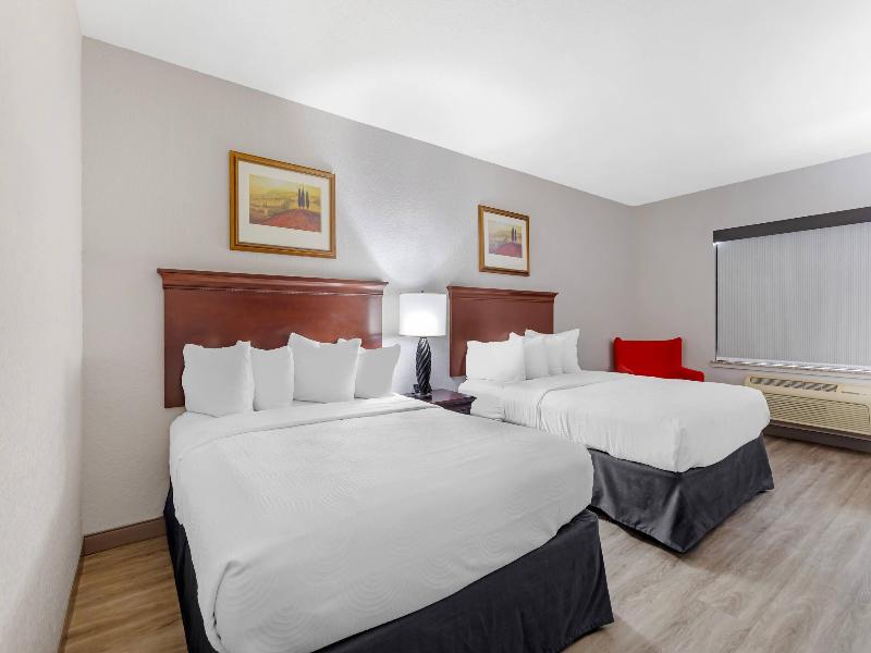 Country Inn & Suites by Radisson, Jacksonville Wes image