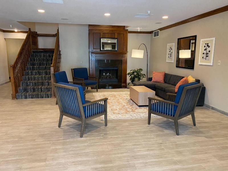 Country Inn&Suites By Radisson Champaign North Il image
