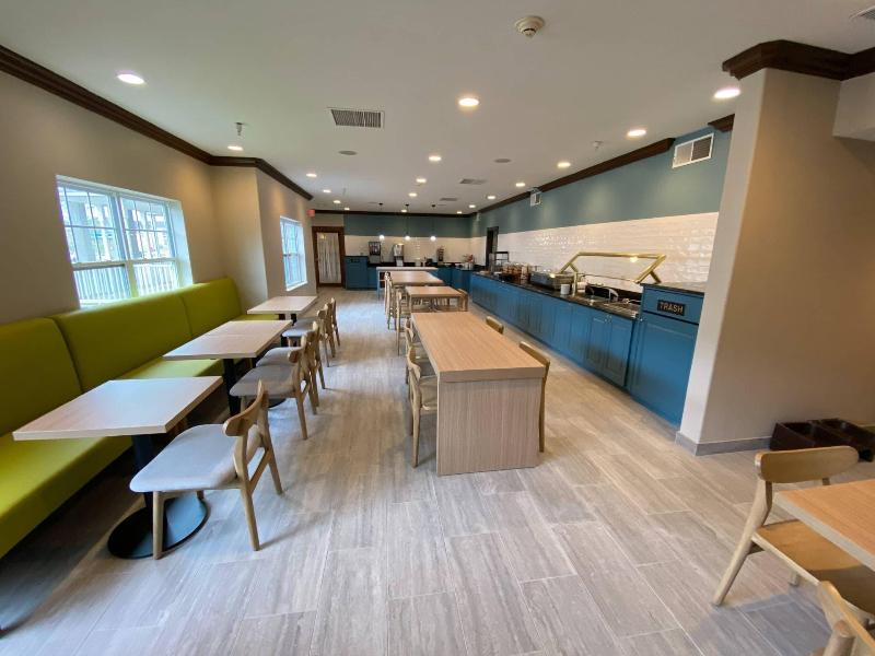 Country Inn&Suites By Radisson Champaign North Il image