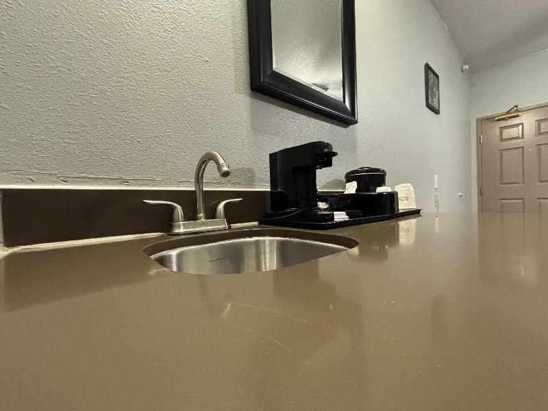 AmericInn by Wyndham Galesburg image