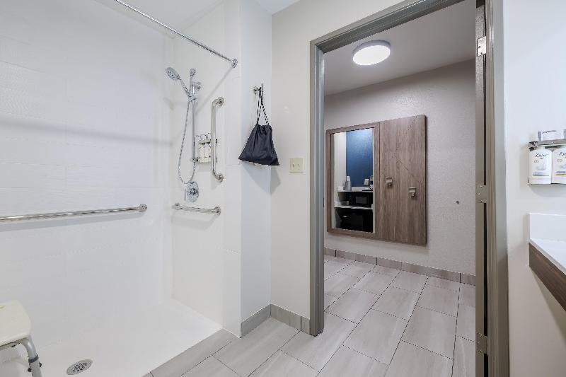 Holiday Inn Express and Suites Zion image