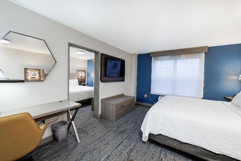Holiday Inn Express and Suites Zion image