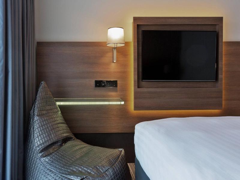 Moxy Amsterdam Houthavens image
