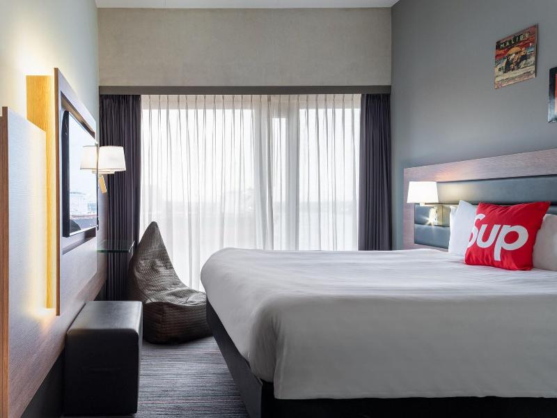 Moxy Amsterdam Houthavens image