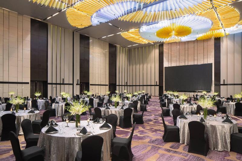 Renaissance Shenyang West Hotel image