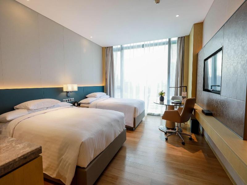 Courtyard By Marriott Shenzhen Bay image