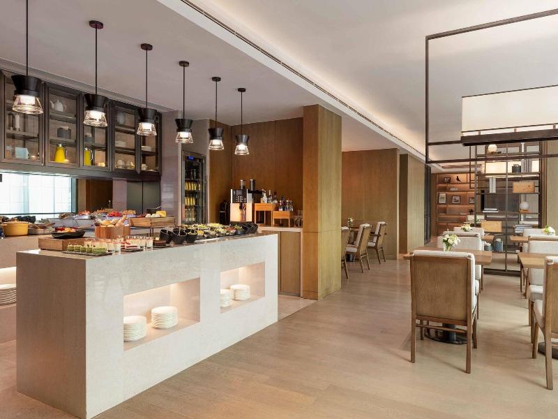 Courtyard By Marriott Shenzhen Bay image