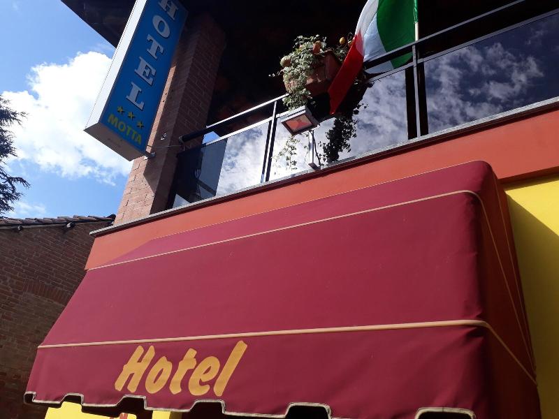 Mhotel Motta image
