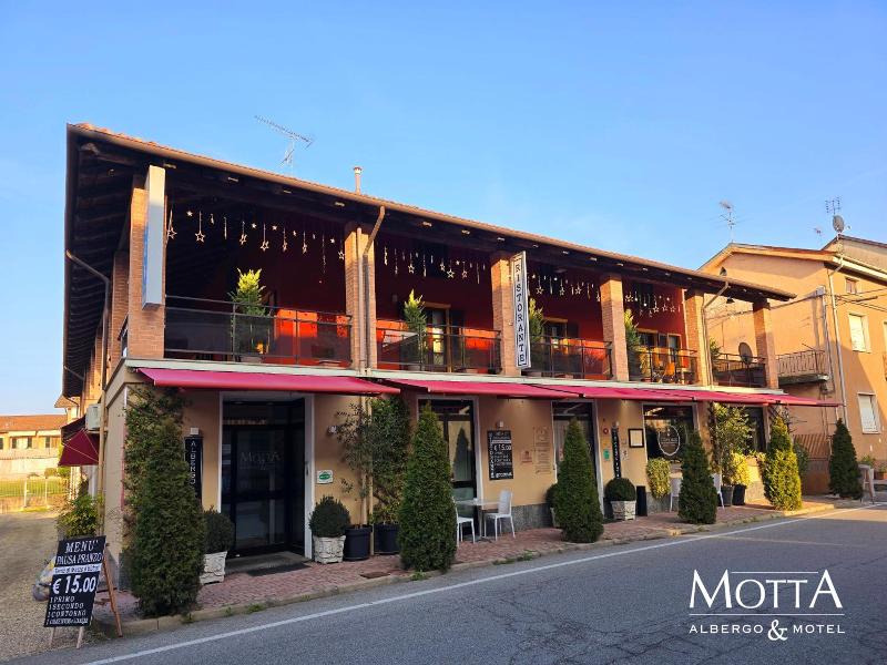 Mhotel Motta image