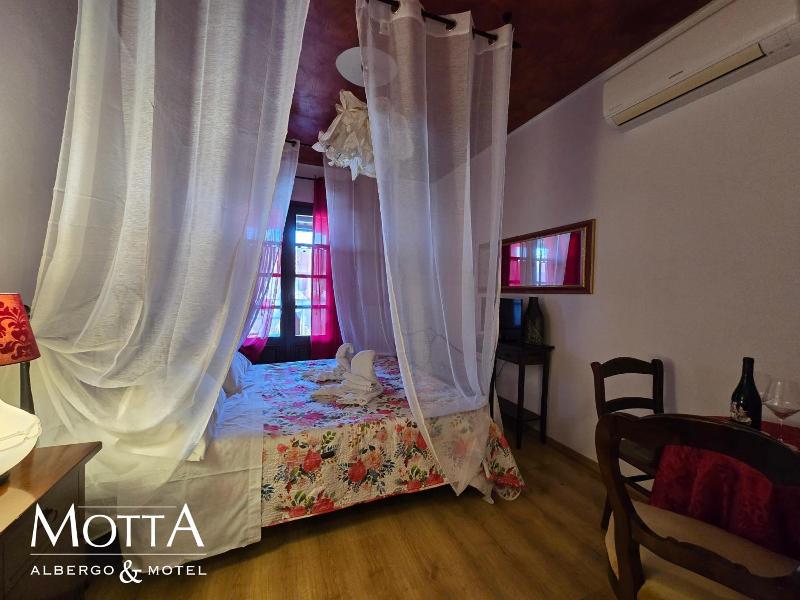 Mhotel Motta image