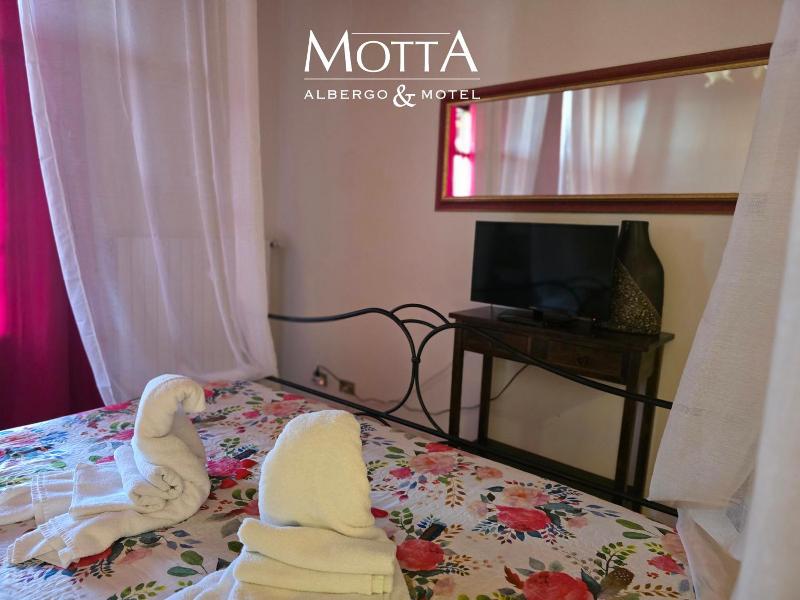 Mhotel Motta image