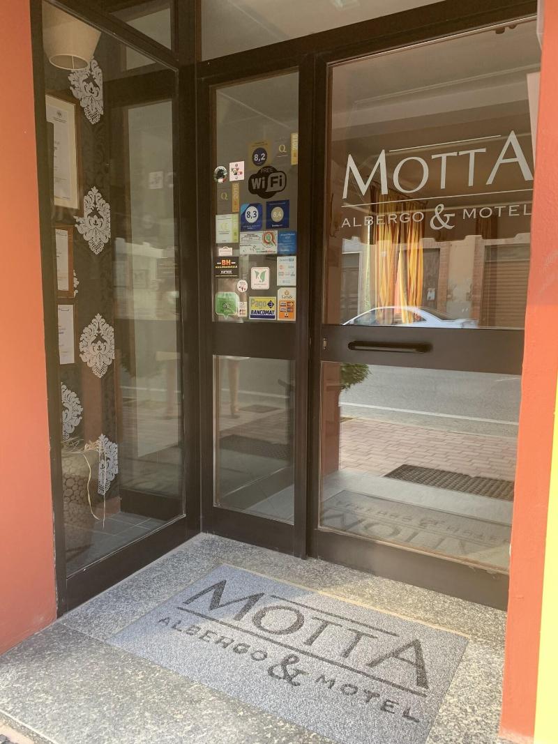 Mhotel Motta image
