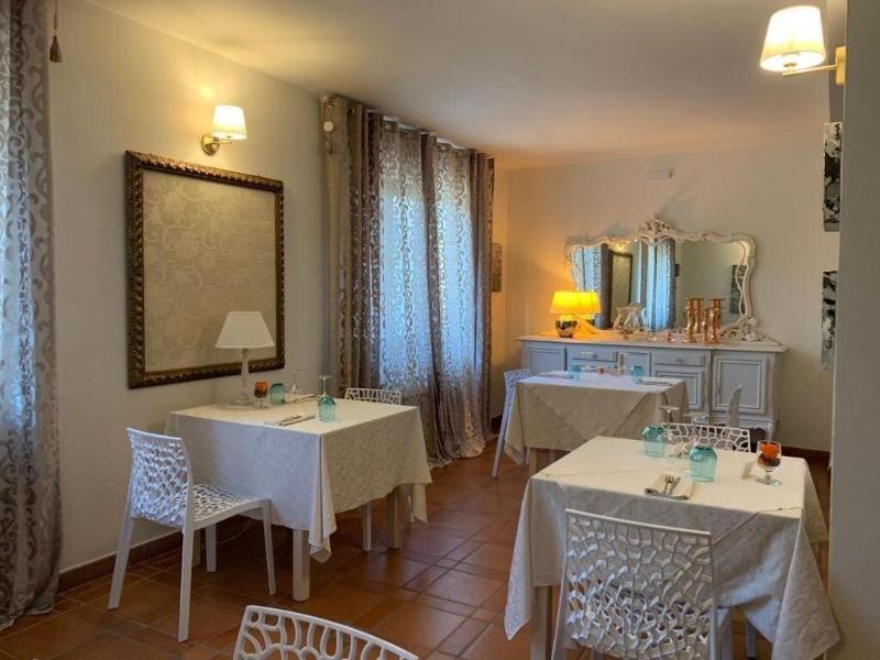 Mhotel Motta image