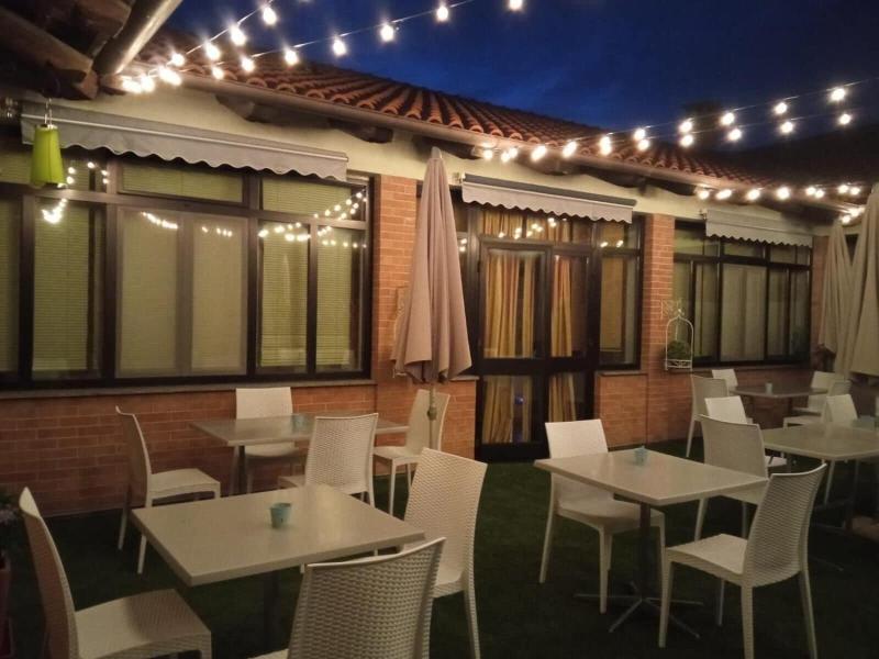 Mhotel Motta image
