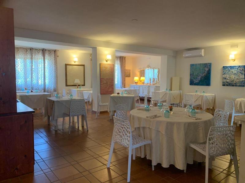 Mhotel Motta image