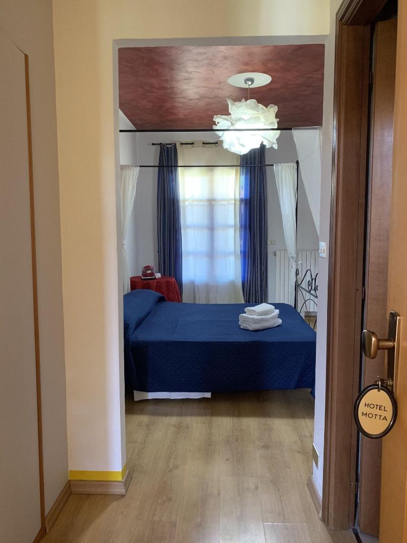 Mhotel Motta image