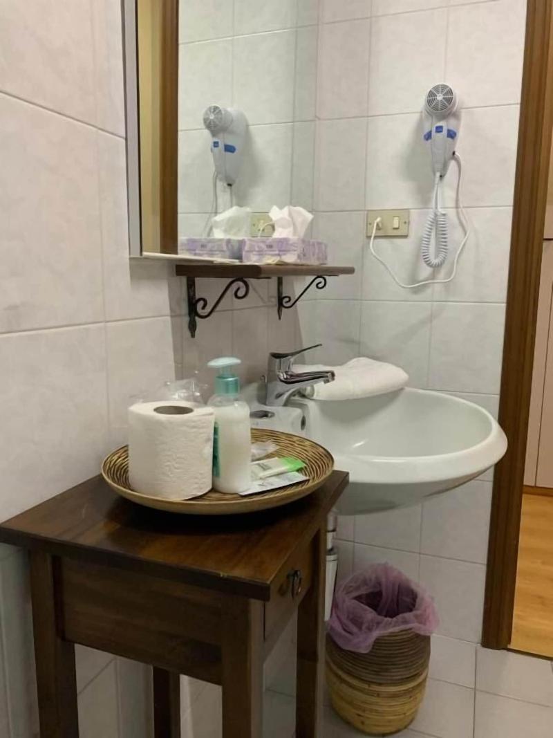 Mhotel Motta image