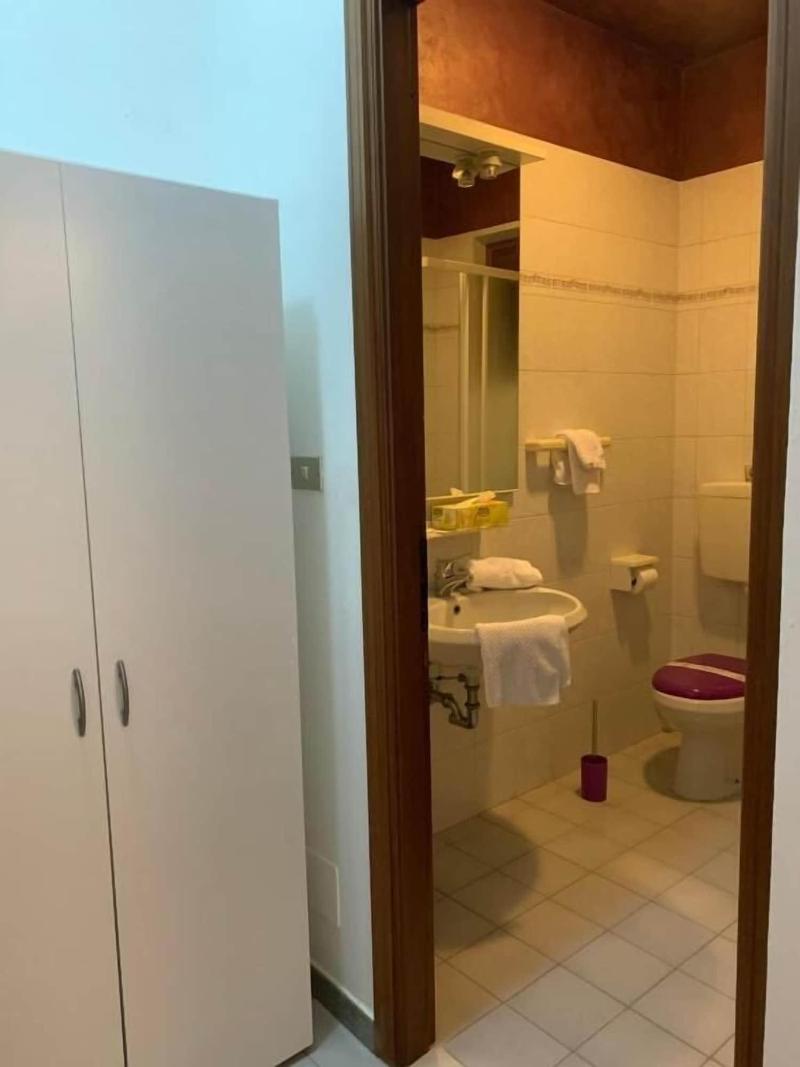 Mhotel Motta image