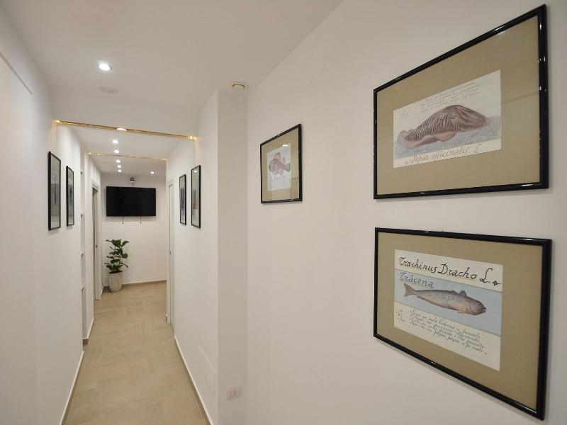 Delco Naples image