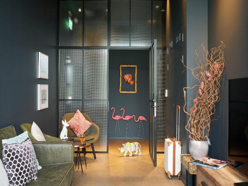 Moxy Edinburgh Airport image