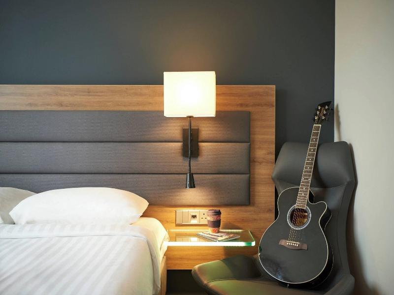 Moxy Edinburgh Airport image