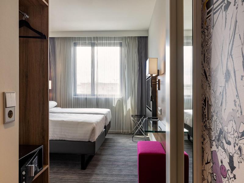 Moxy Edinburgh Airport image