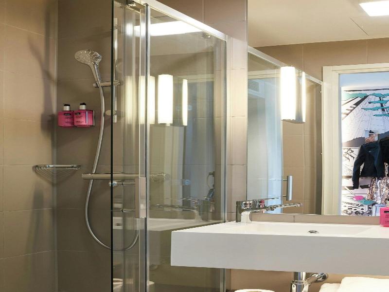 Moxy Edinburgh Airport image