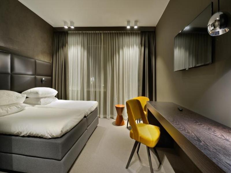 Amsterdam Forest Hotel image