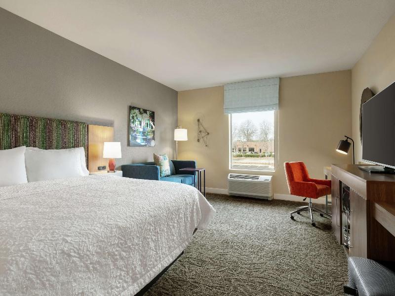 Hampton Inn & Suites Johns Creek image